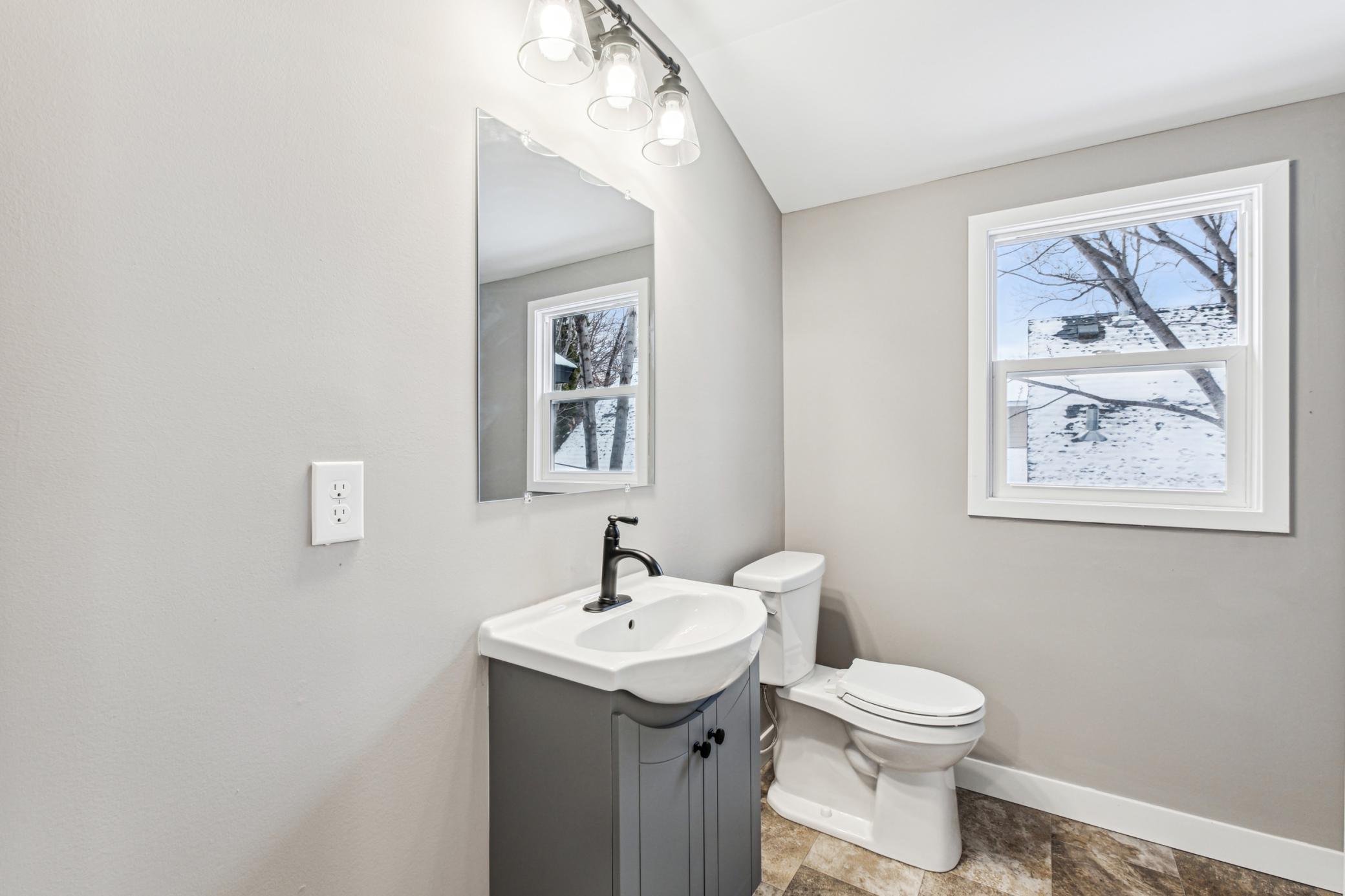 3514 Dupont Avenue N