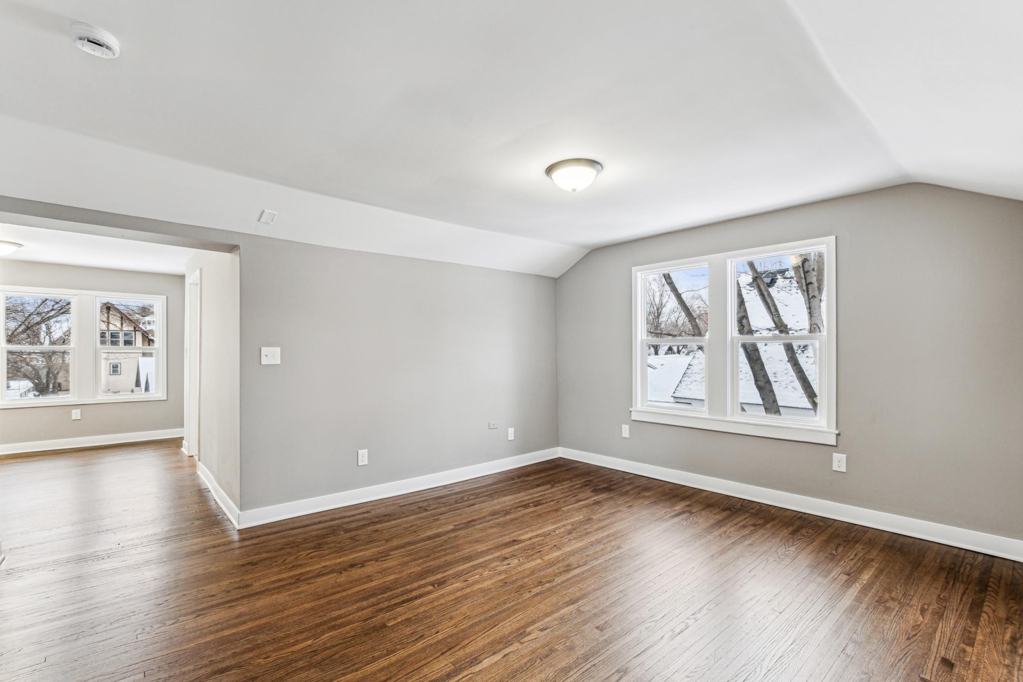 3514 Dupont Avenue N