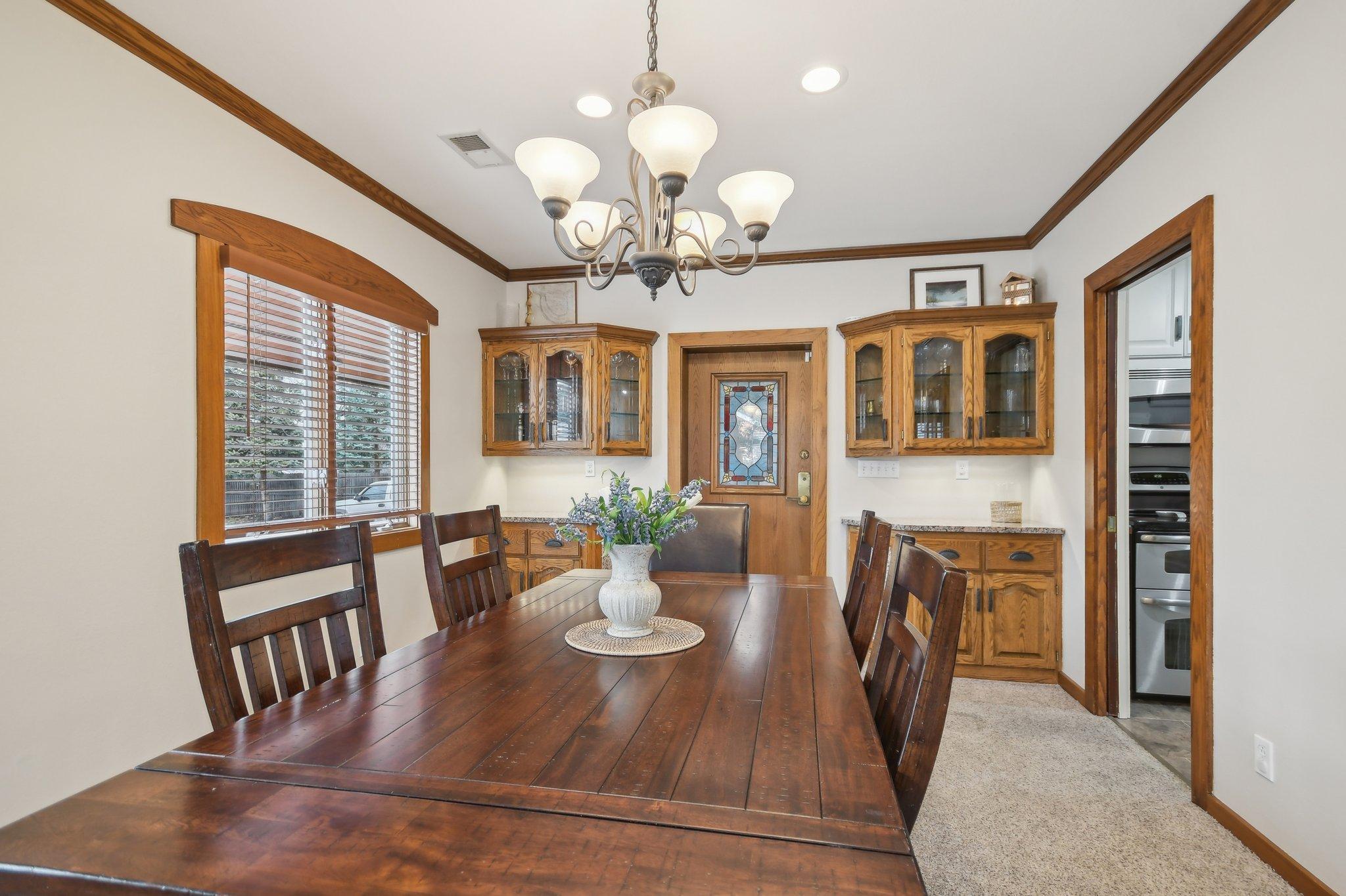439 W Horseshoe Drive