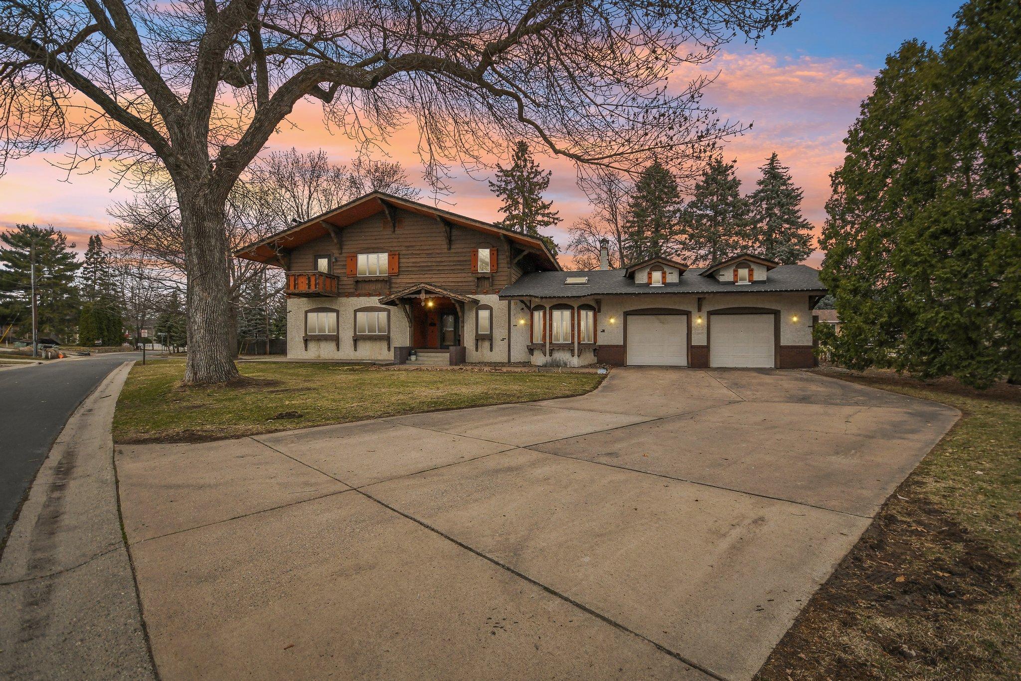 439 W Horseshoe Drive