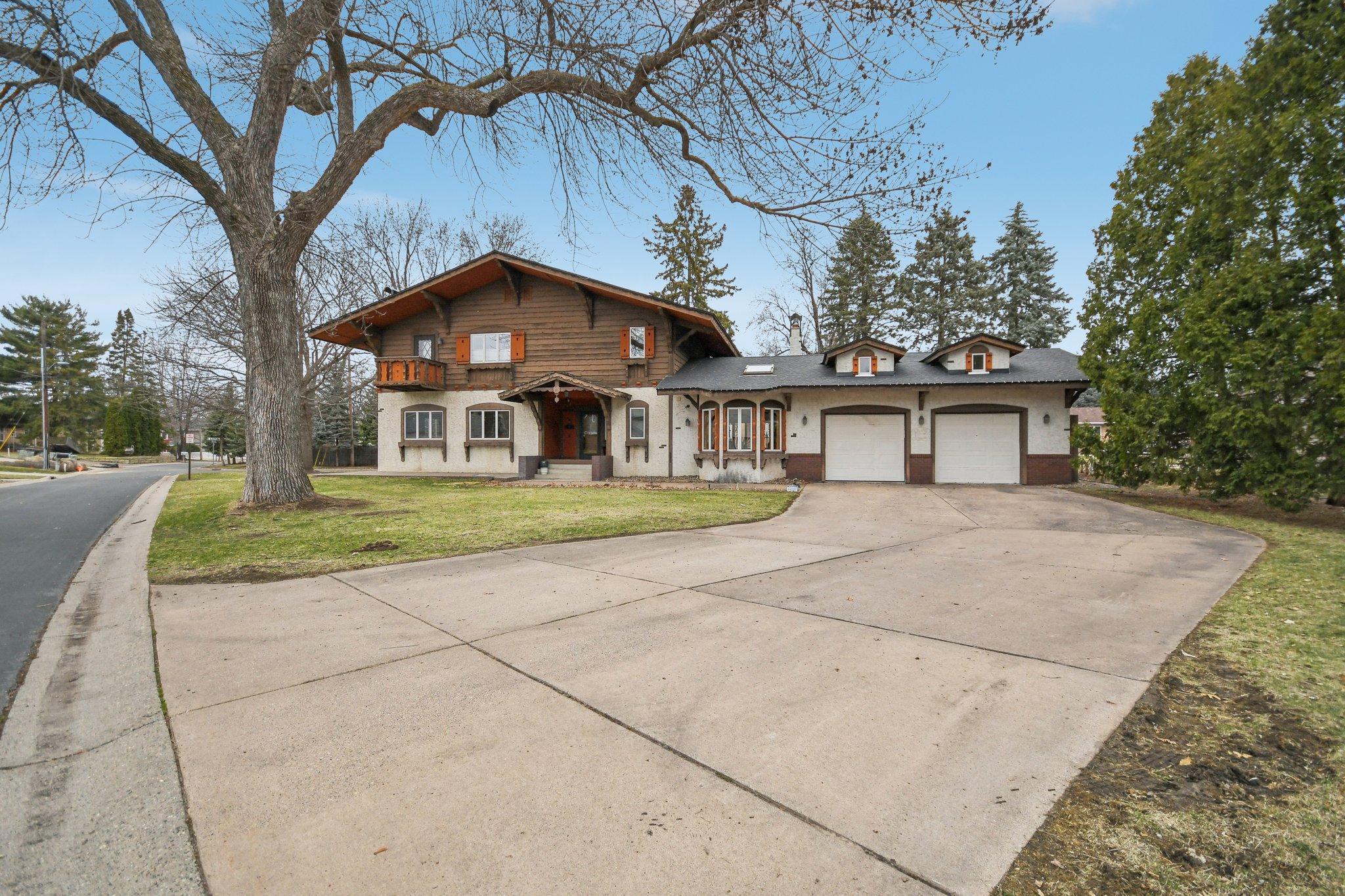439 W Horseshoe Drive