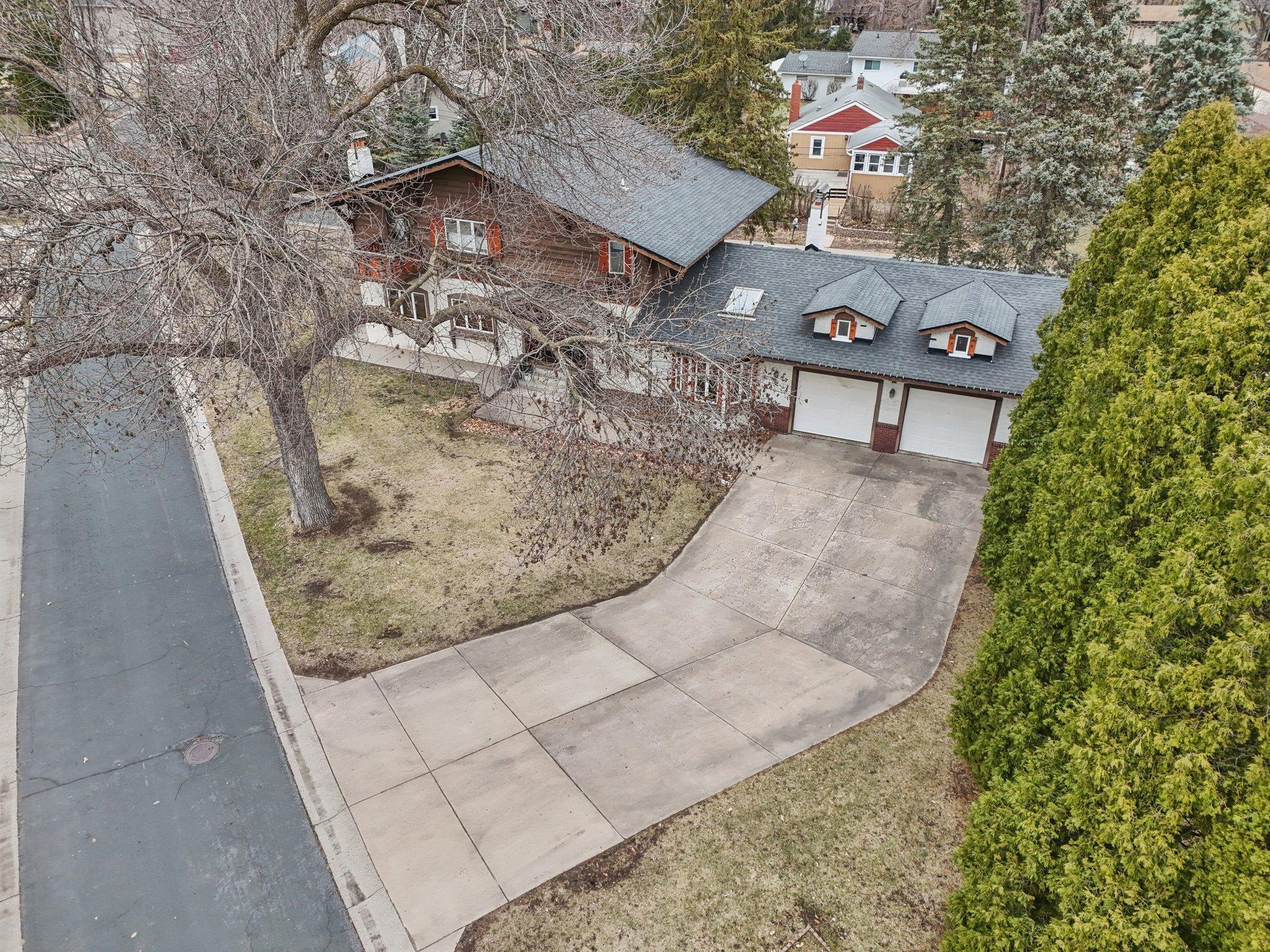 439 W Horseshoe Drive