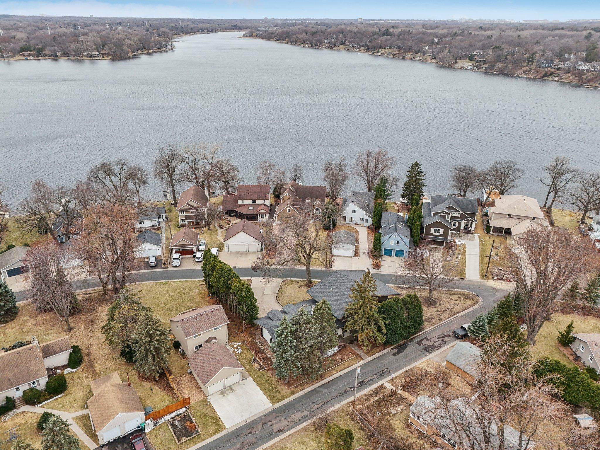 439 W Horseshoe Drive