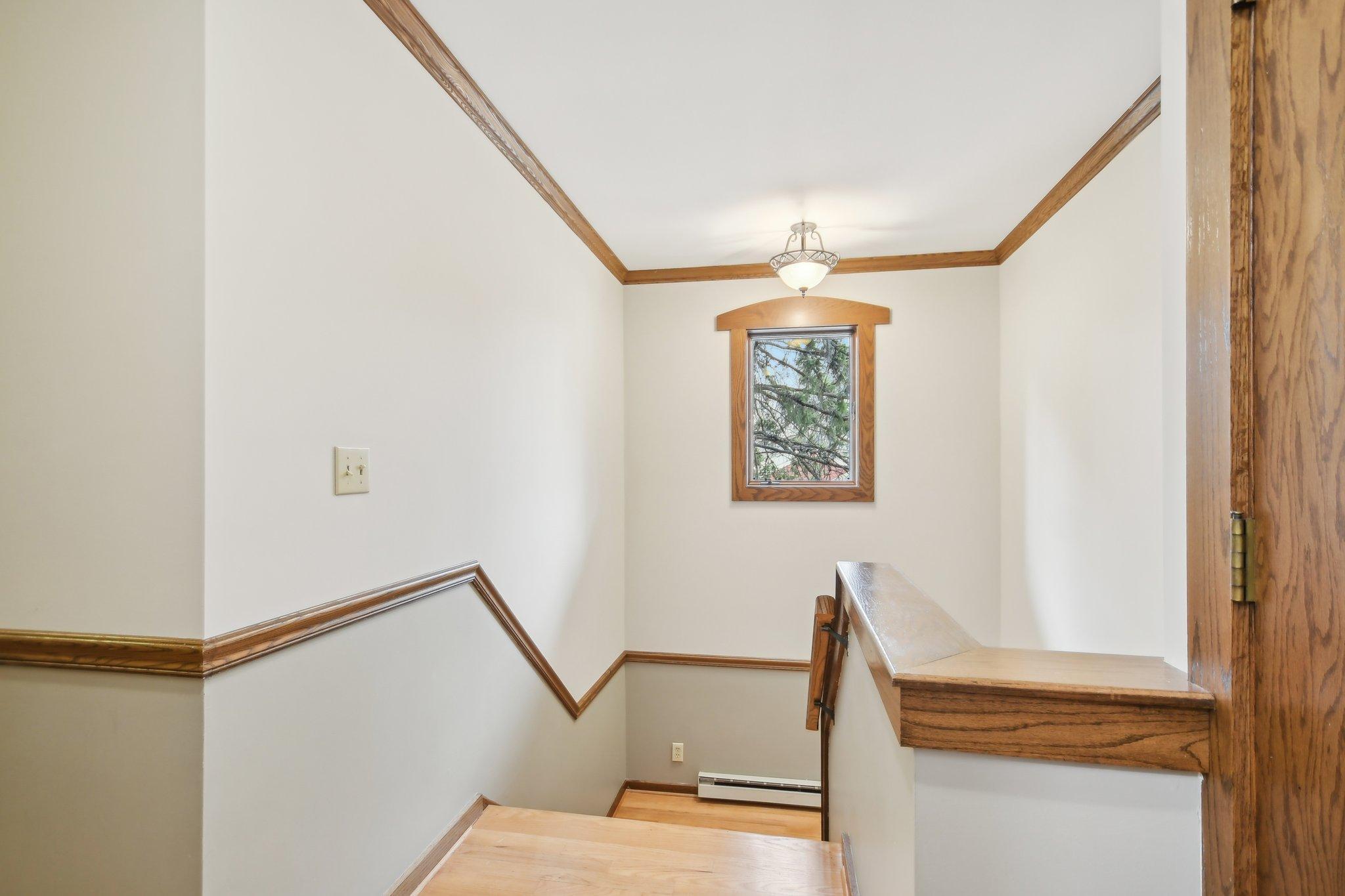 439 W Horseshoe Drive