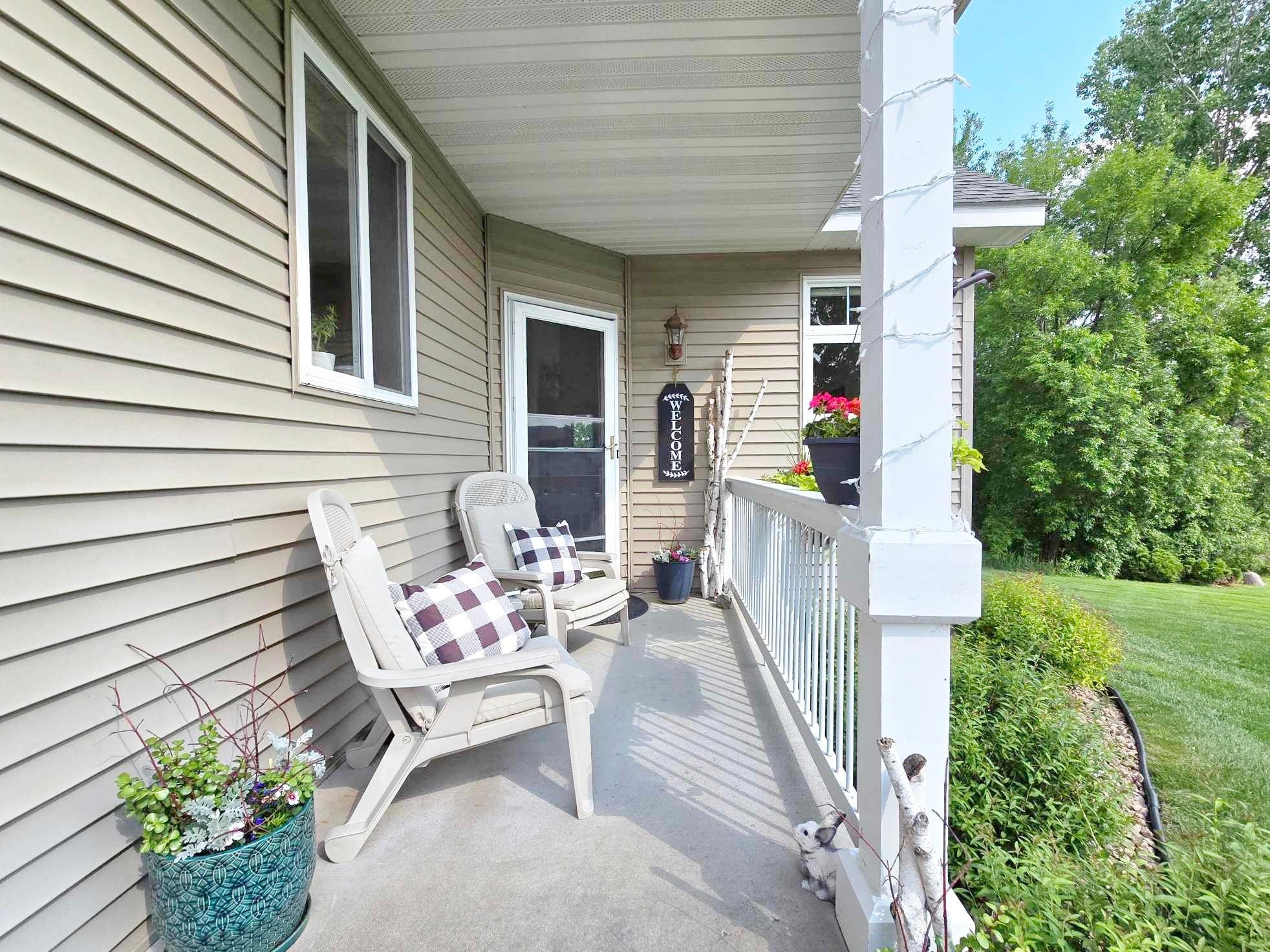 3829 Meadowview Way