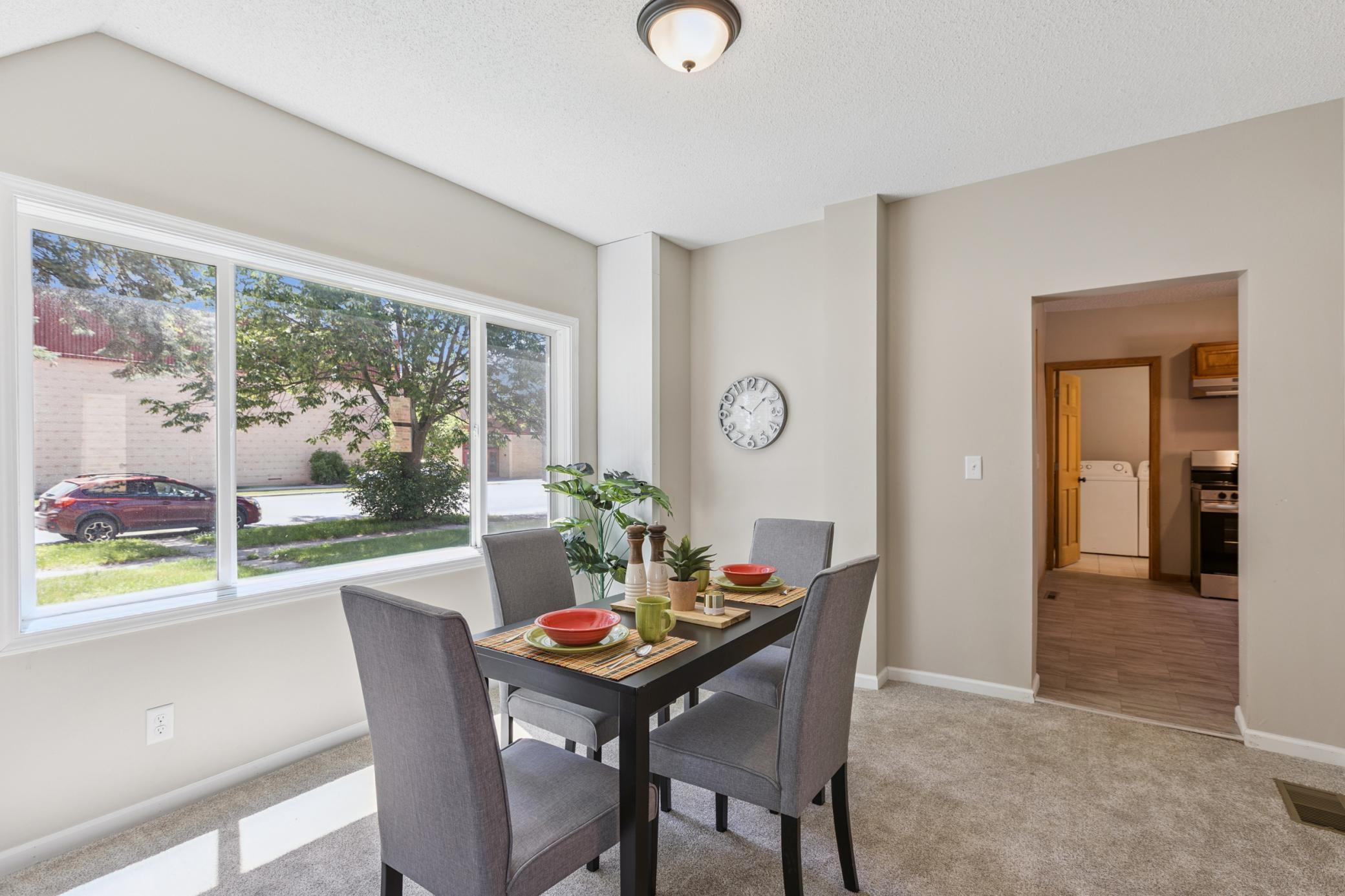 111 6th Avenue S