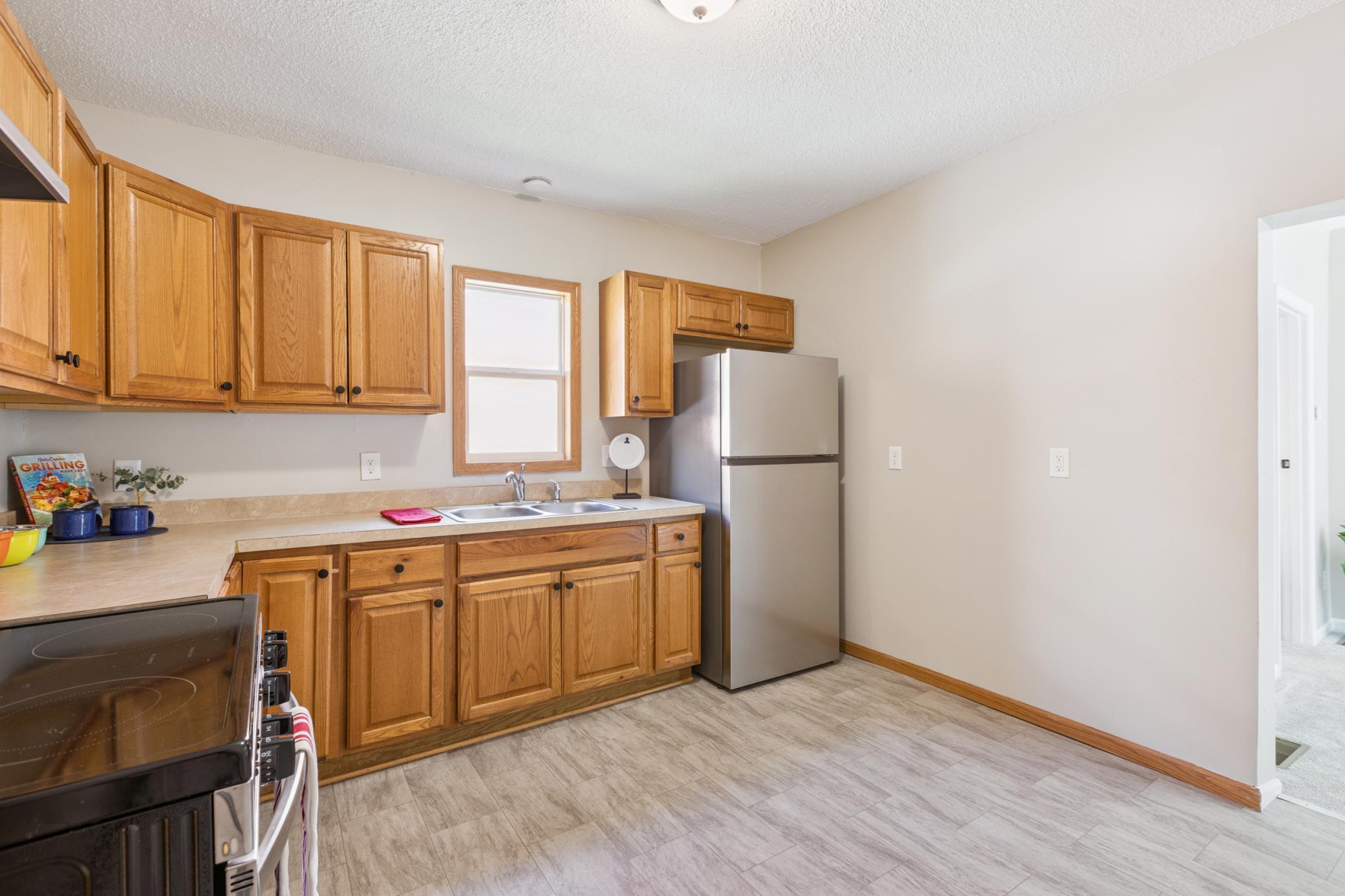 111 6th Avenue S