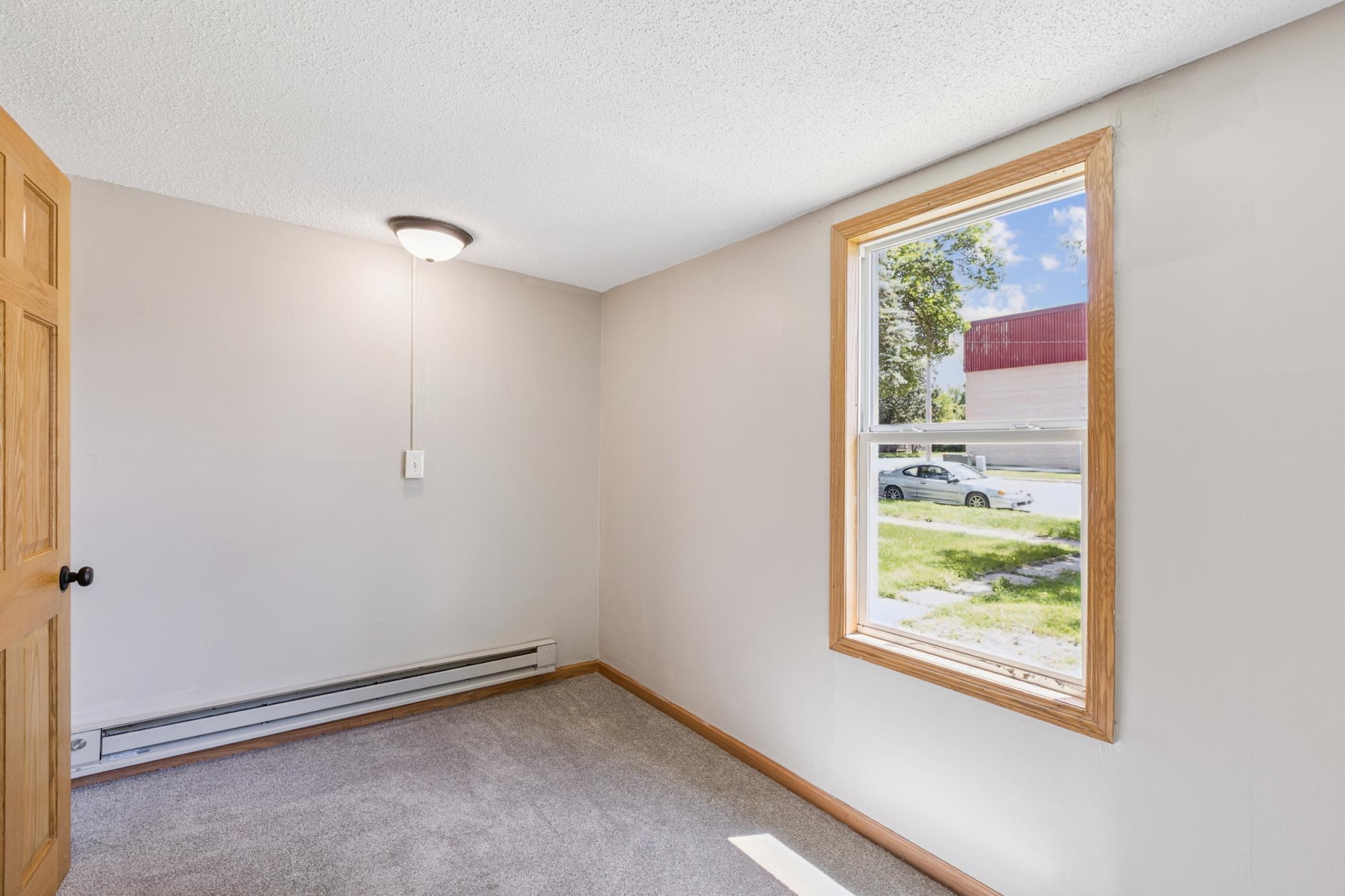 111 6th Avenue S