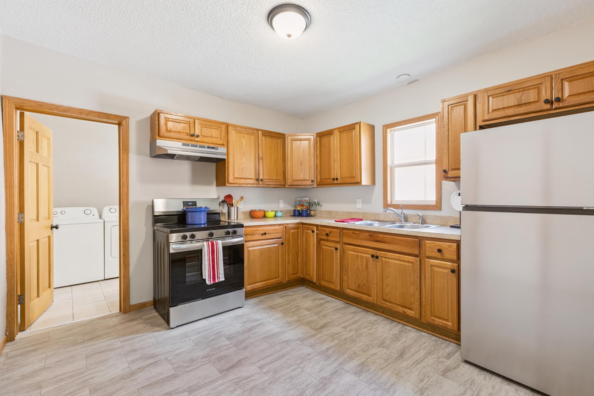 111 6th Avenue S