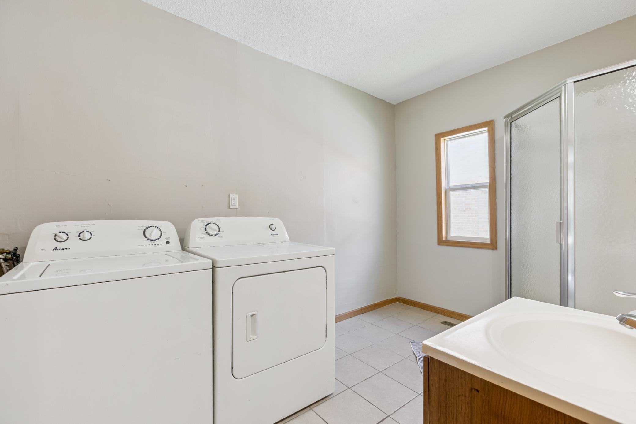 111 6th Avenue S