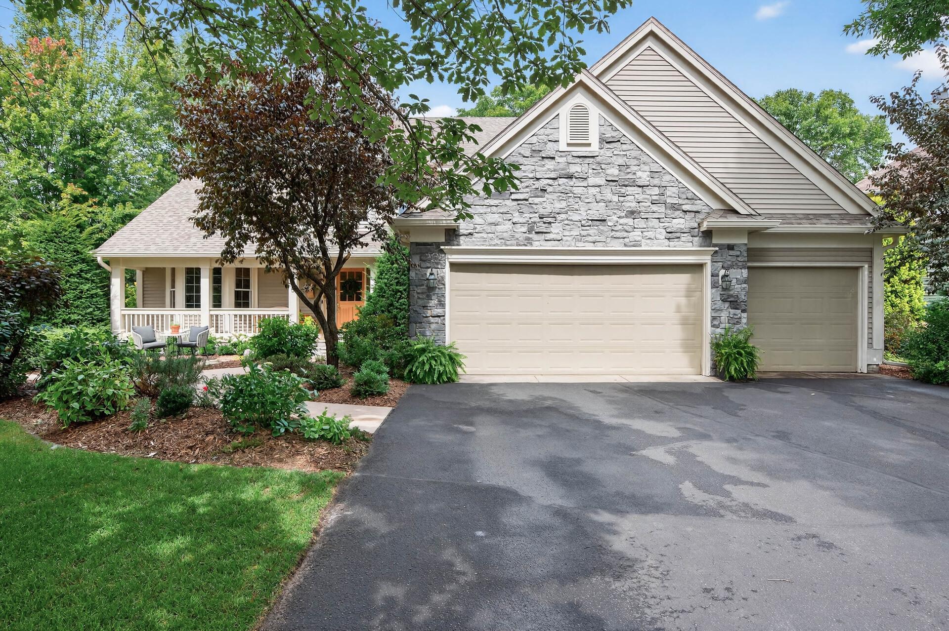 495 Harbor Court