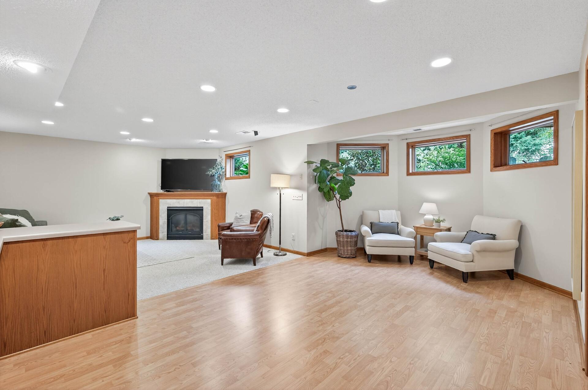 495 Harbor Court