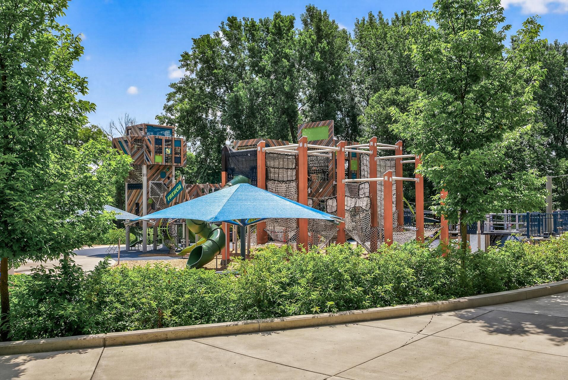 3665 Vinewood Lane N