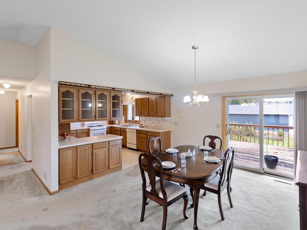 1193 Shawmut Street S