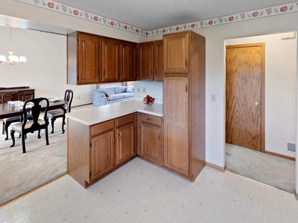 1193 Shawmut Street S