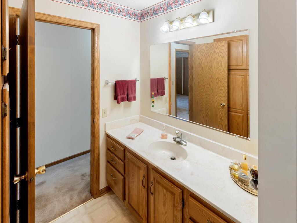 1193 Shawmut Street S