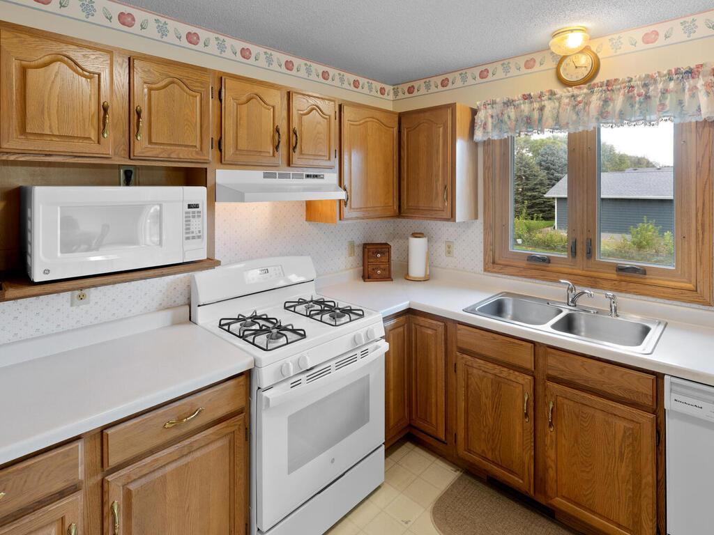 1193 Shawmut Street S