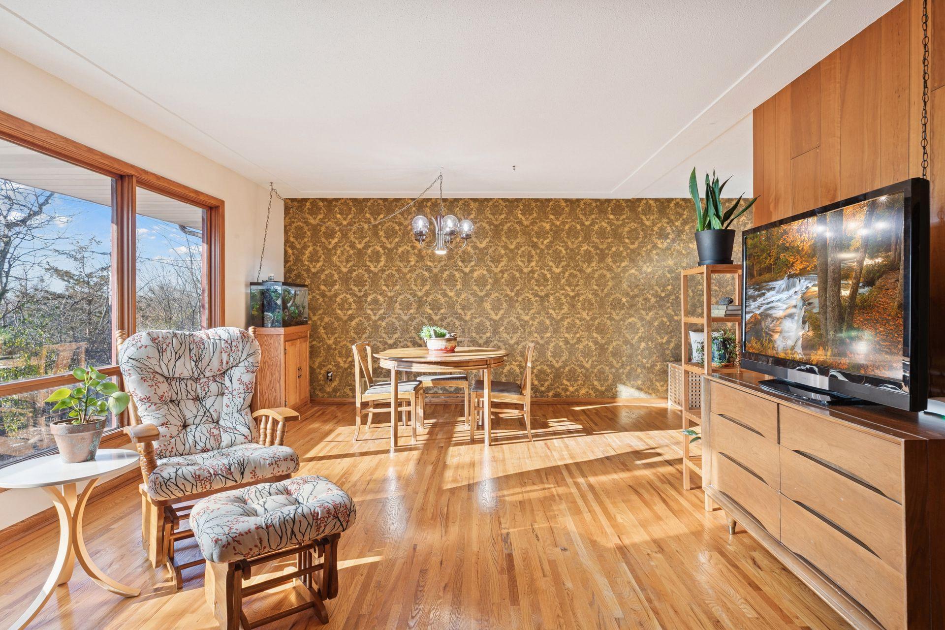 1581 Wheelock Ridge Road