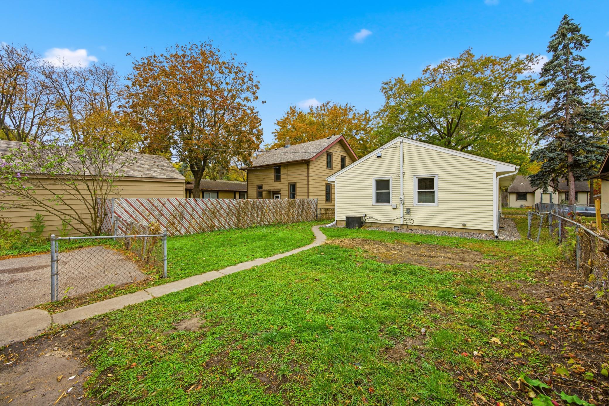 4110 Irving Avenue N