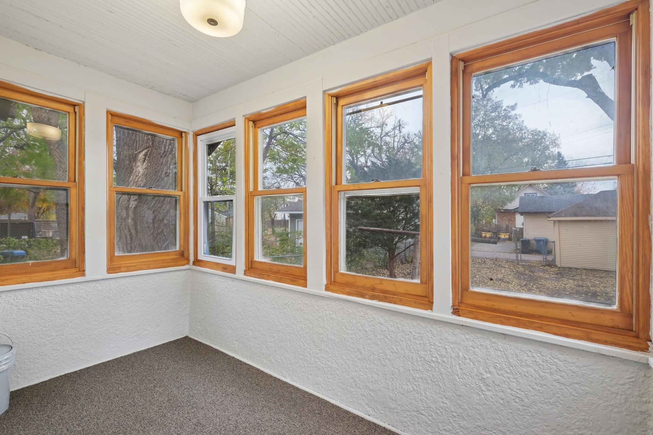 3934 Emerson Avenue N