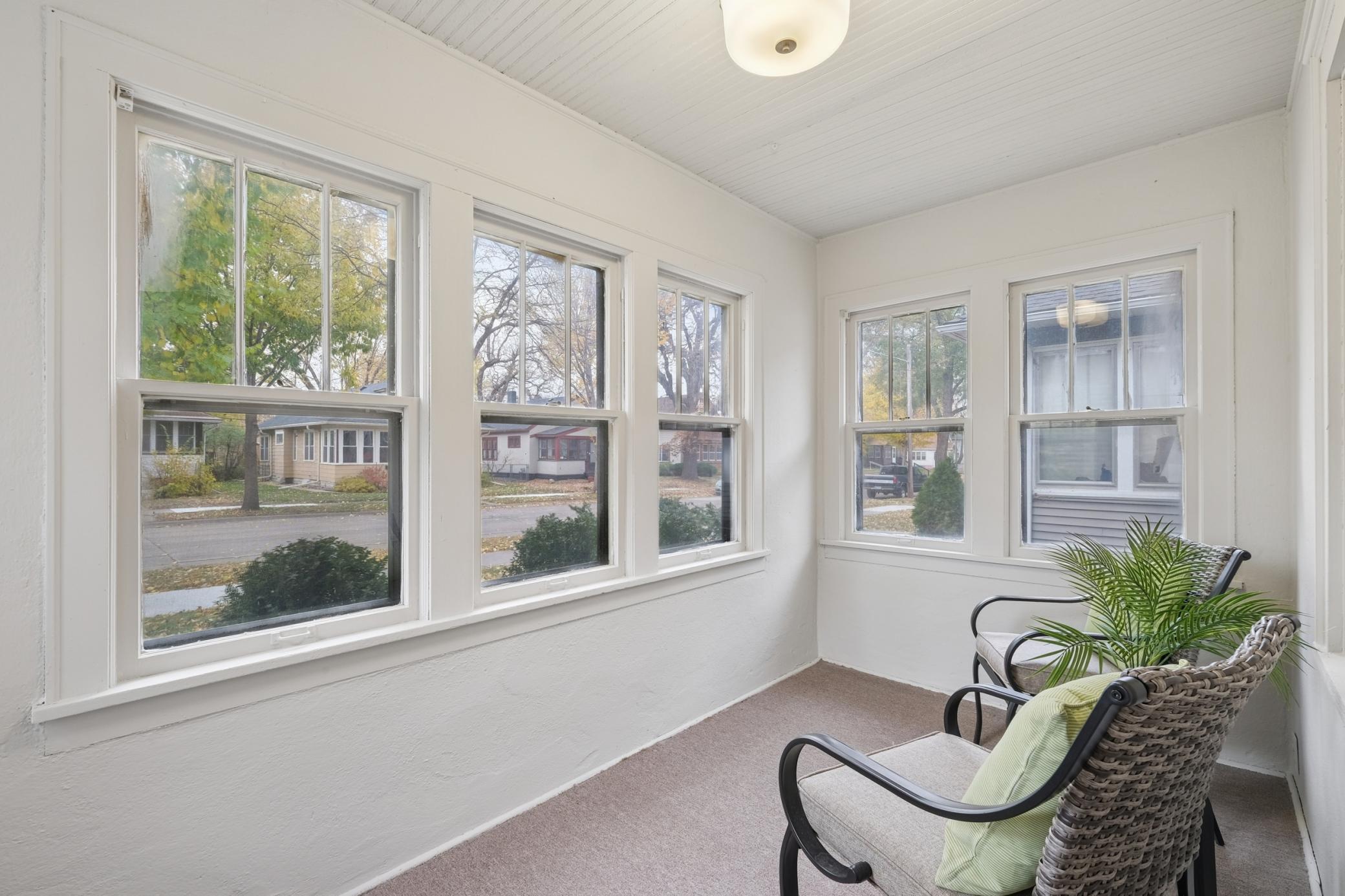 3934 Emerson Avenue N