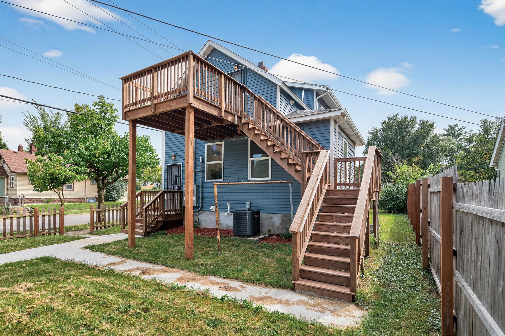 1235 Minnehaha Avenue E