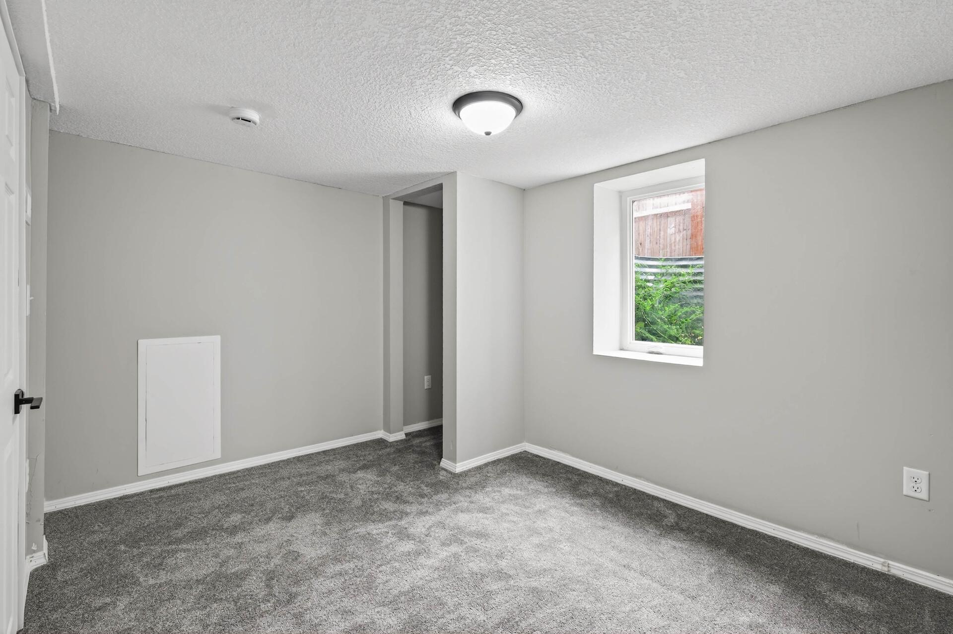 1235 Minnehaha Avenue E