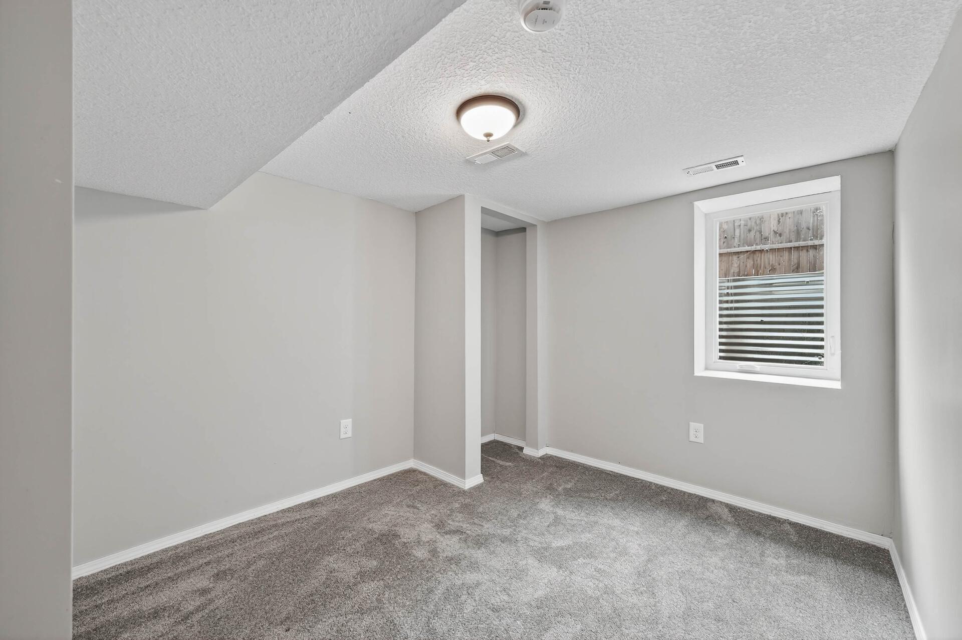 1235 Minnehaha Avenue E