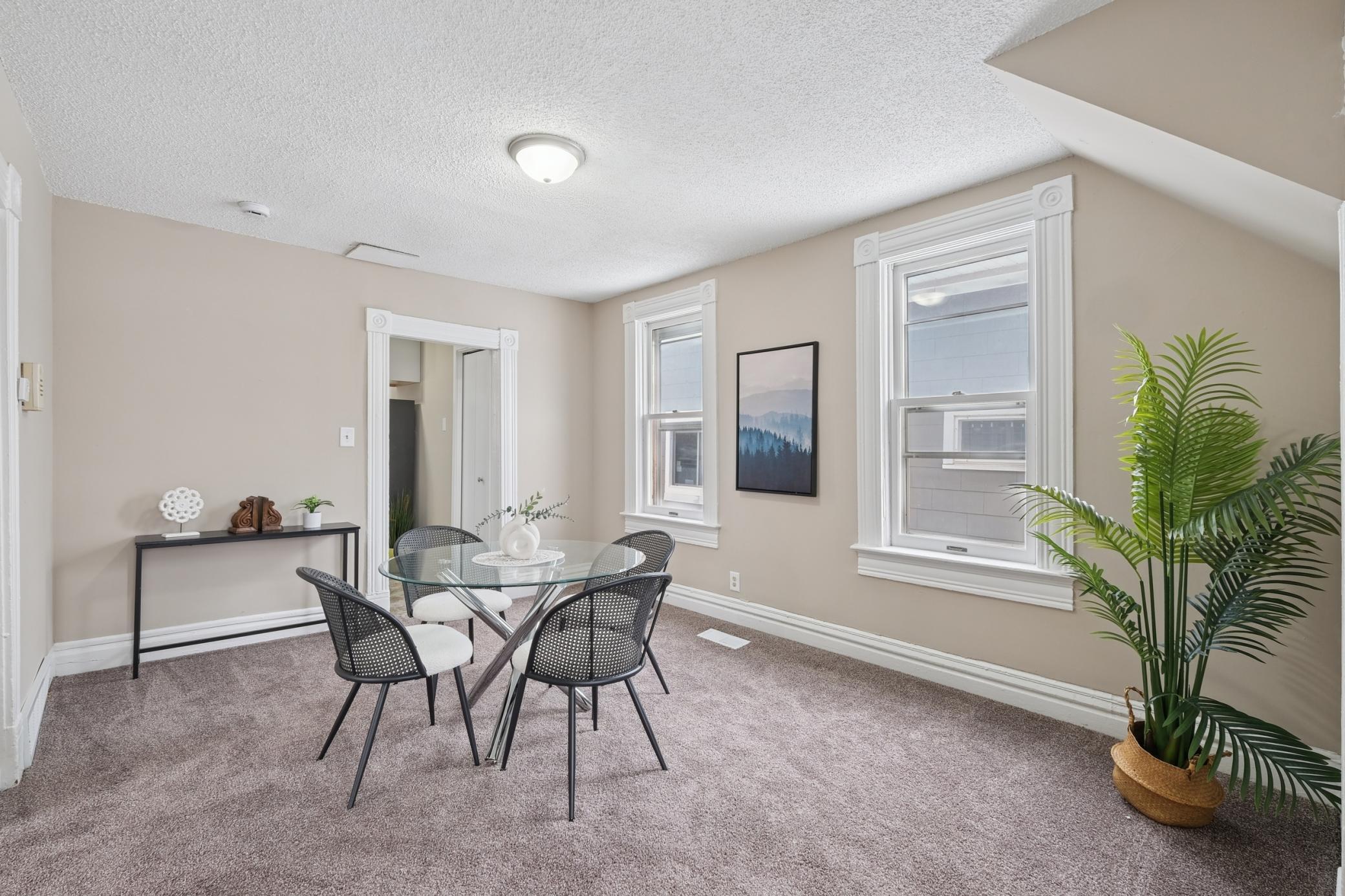 1250 Minnehaha Avenue E