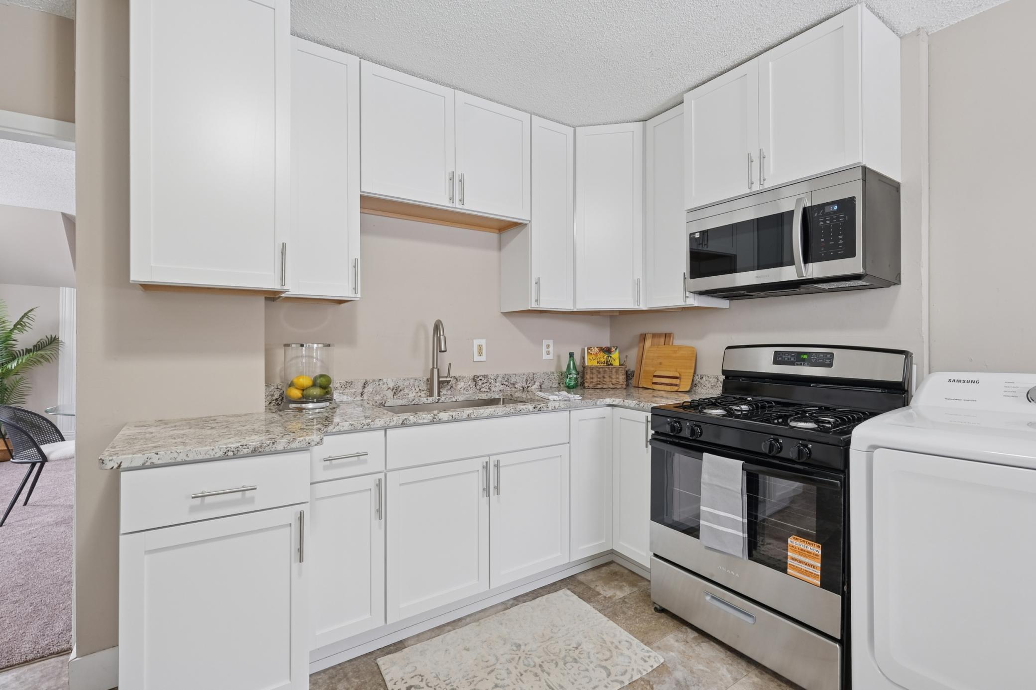 1250 Minnehaha Avenue E