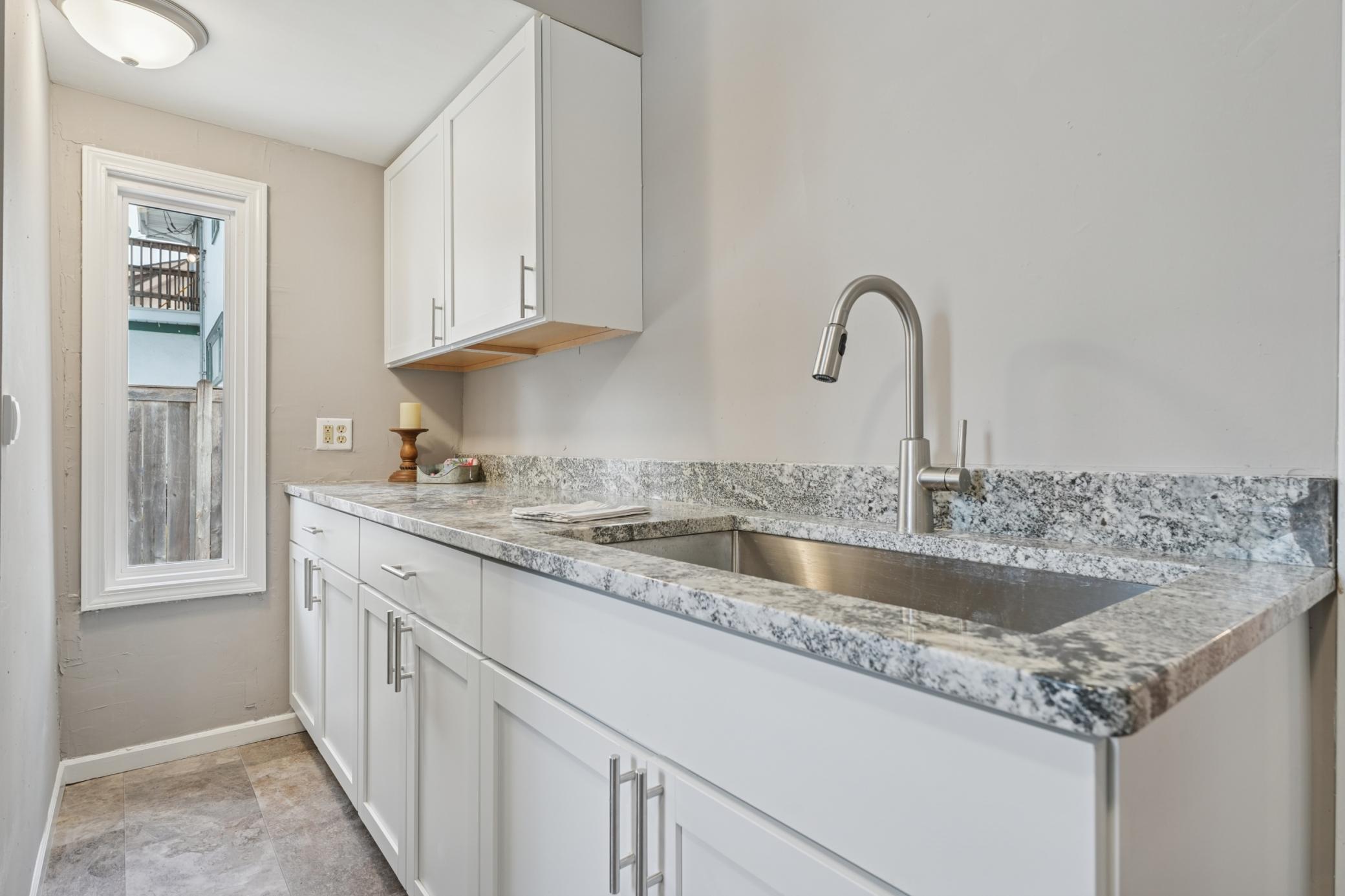 3619 Aldrich Avenue N