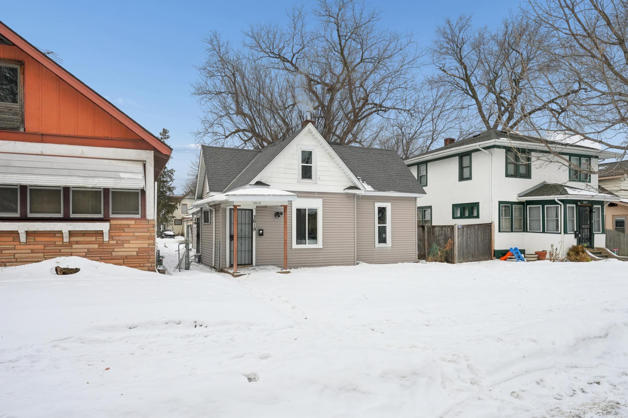 3619 Aldrich Avenue N