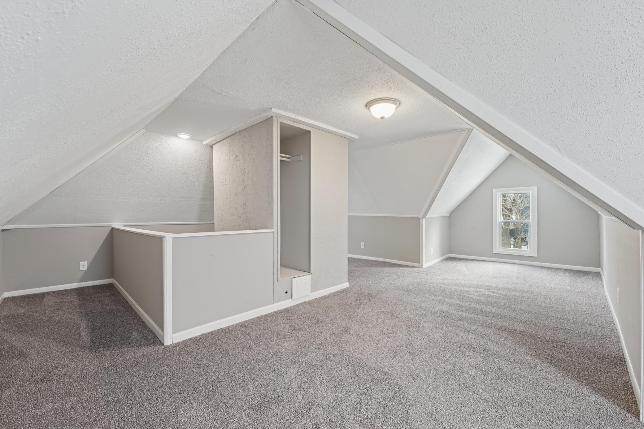 3619 Aldrich Avenue N