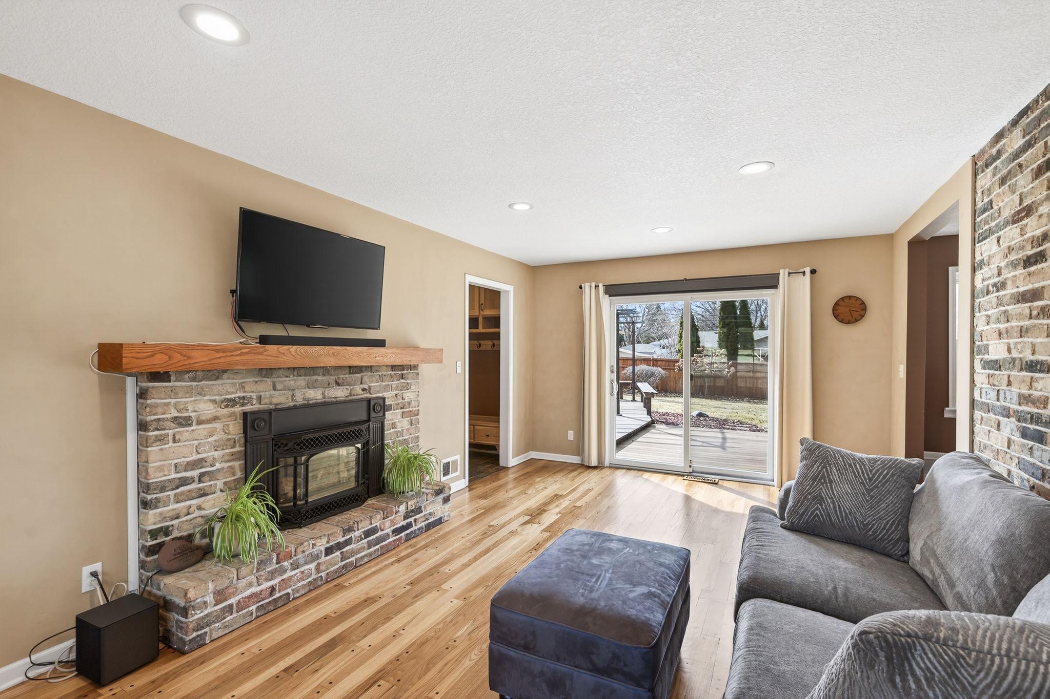 4425 Decatur Avenue N