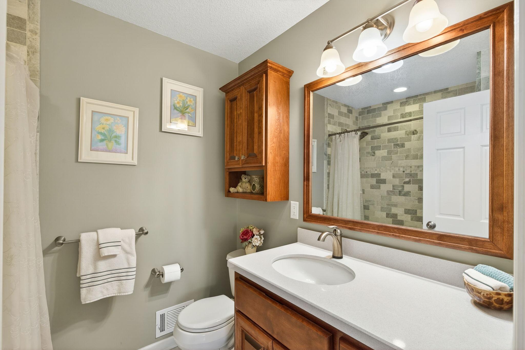 4425 Decatur Avenue N