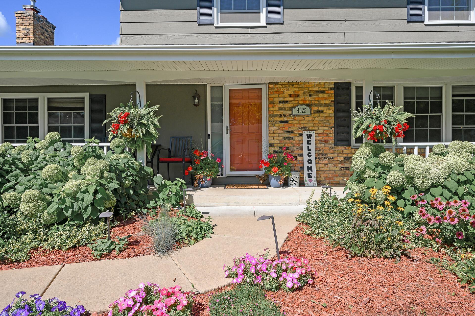 4425 Decatur Avenue N