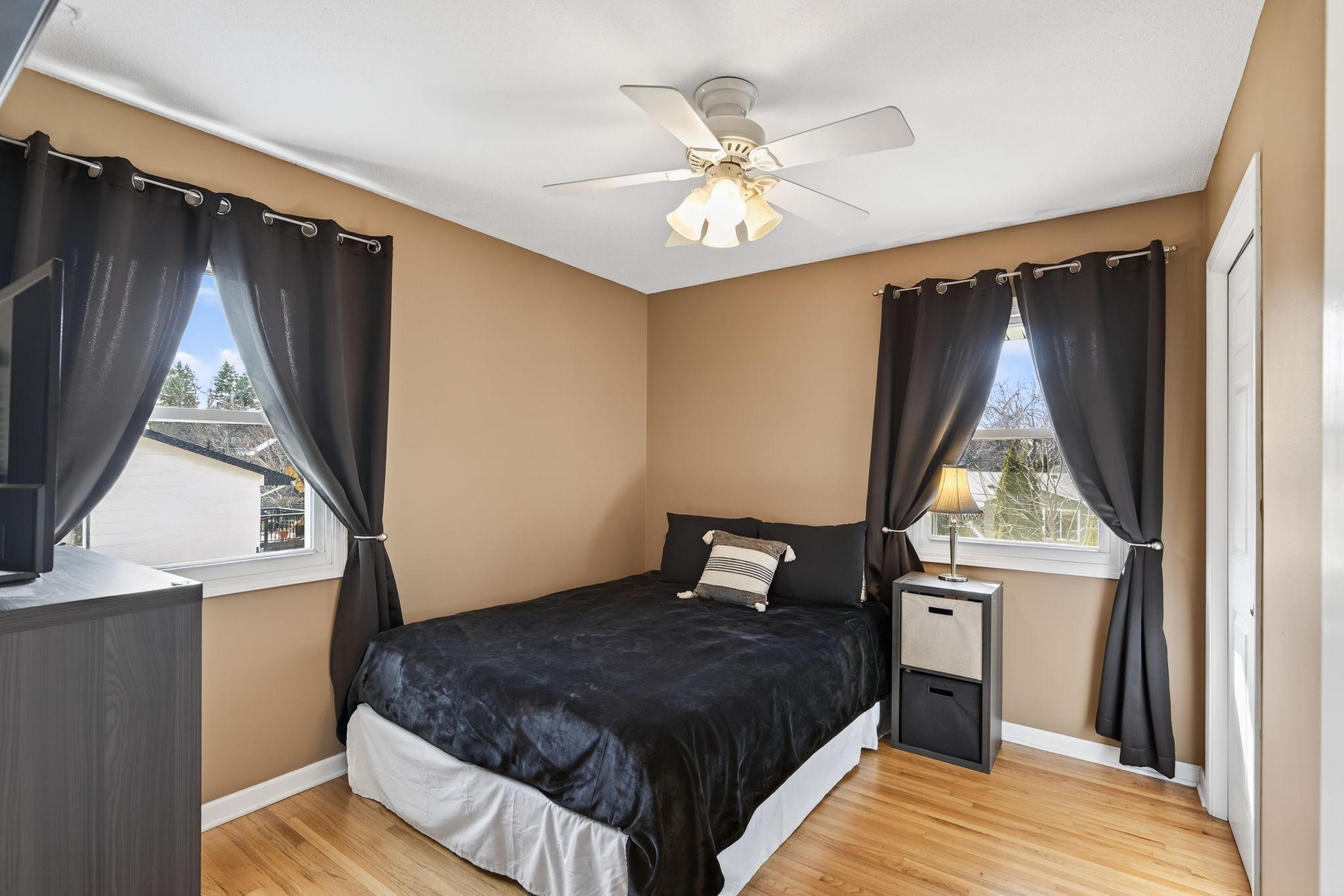 4425 Decatur Avenue N