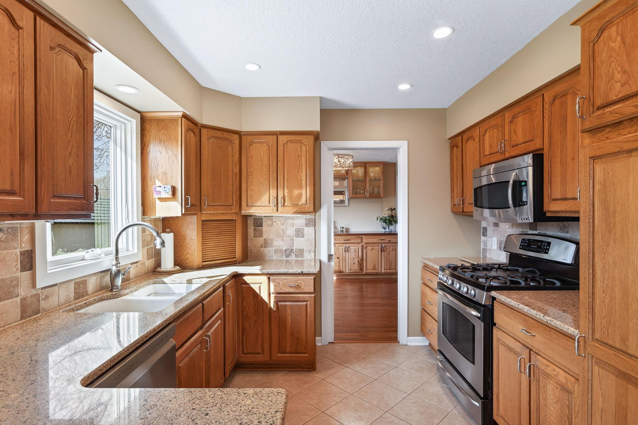 4425 Decatur Avenue N