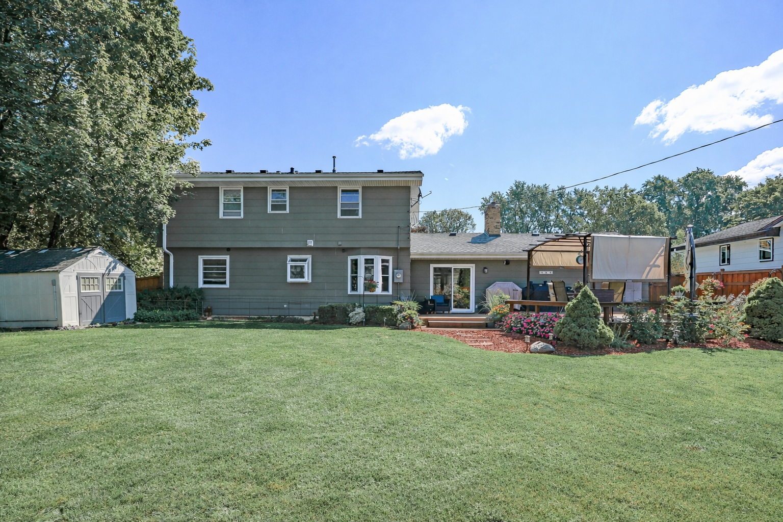 4425 Decatur Avenue N