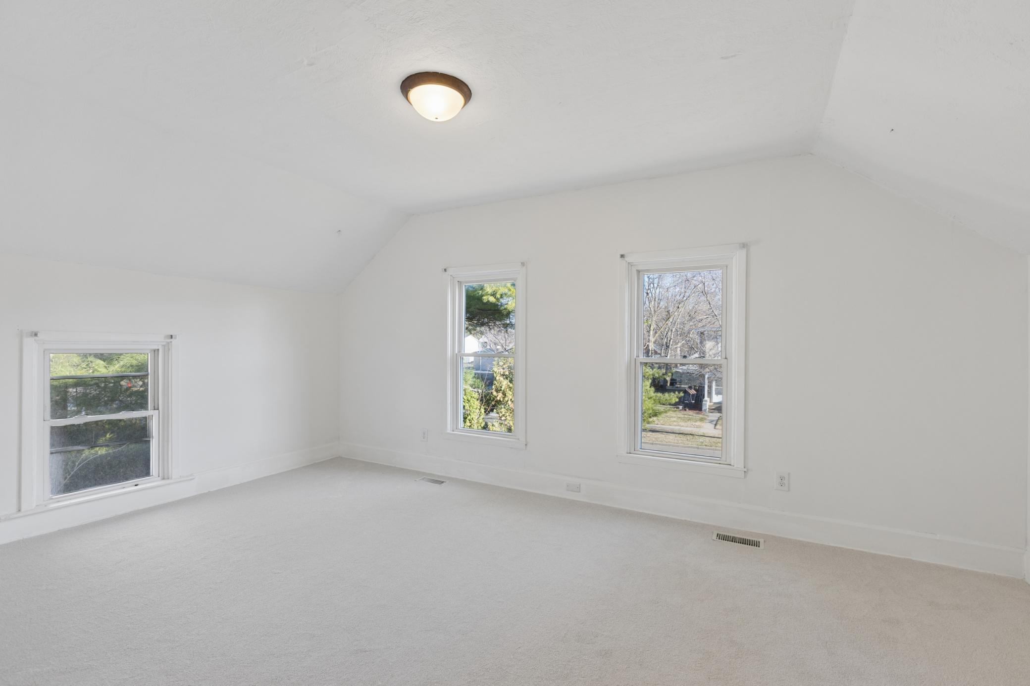 302 Benton Street