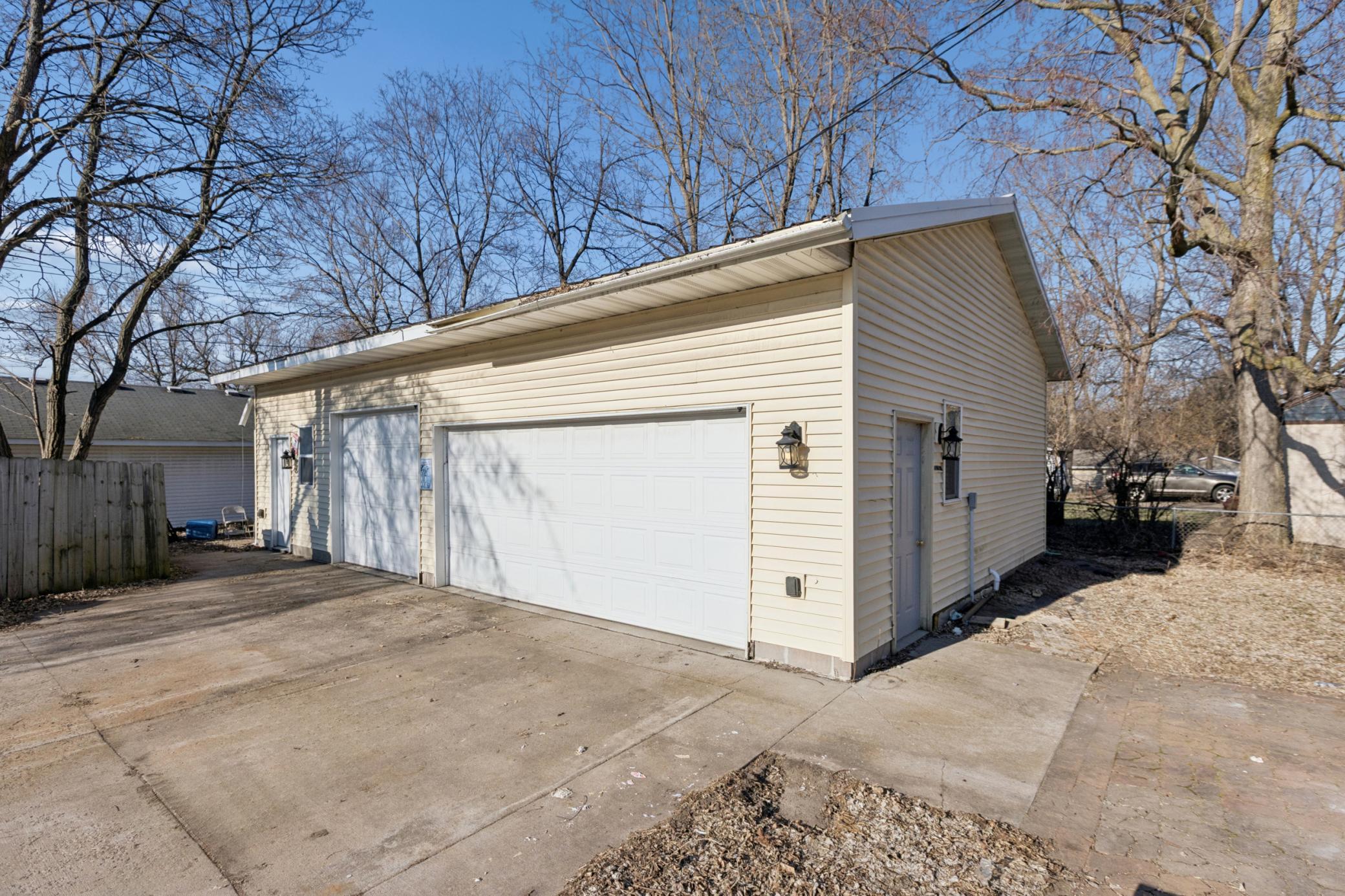 302 Benton Street