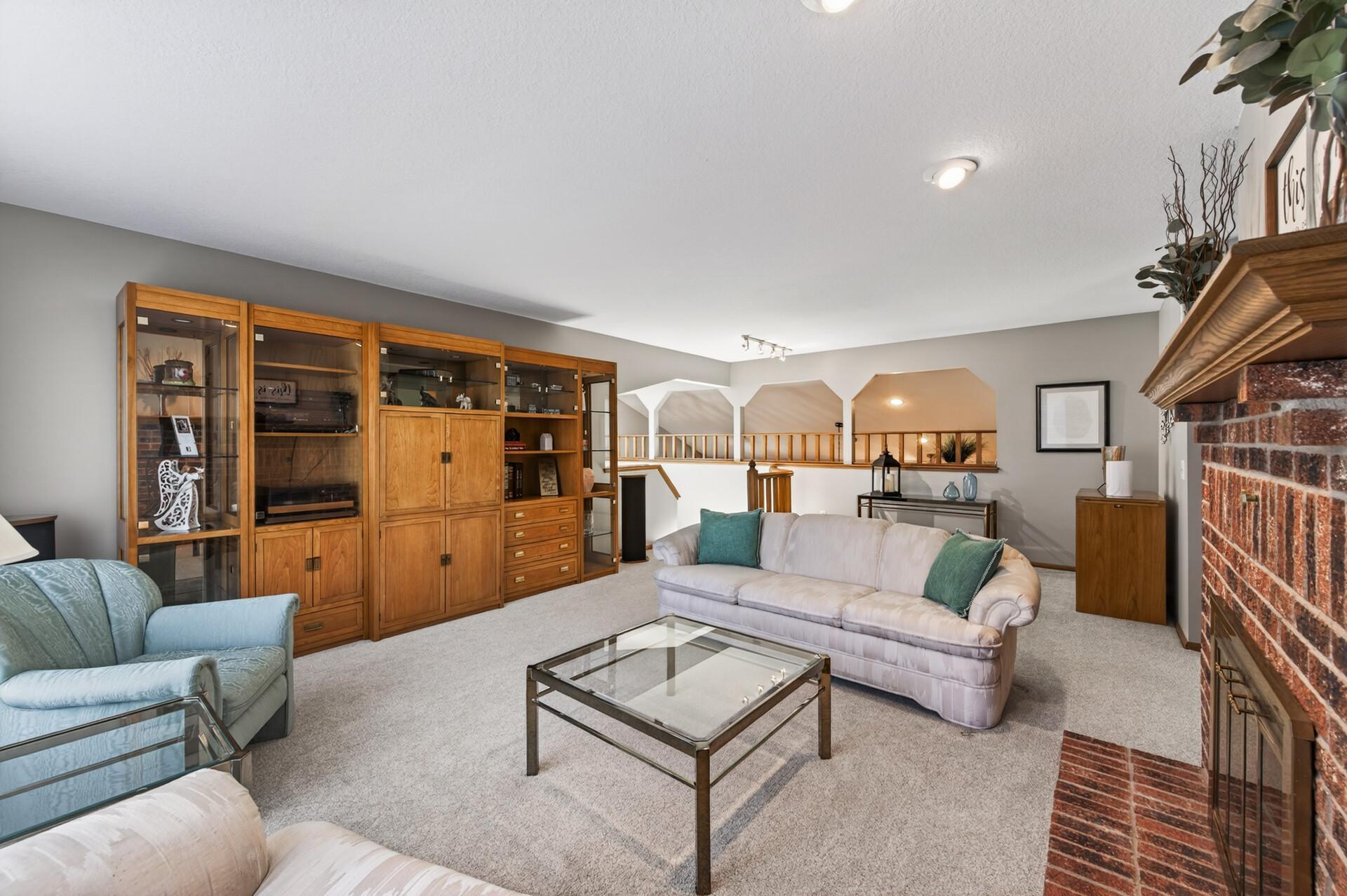 4615 Deerwood Lane N