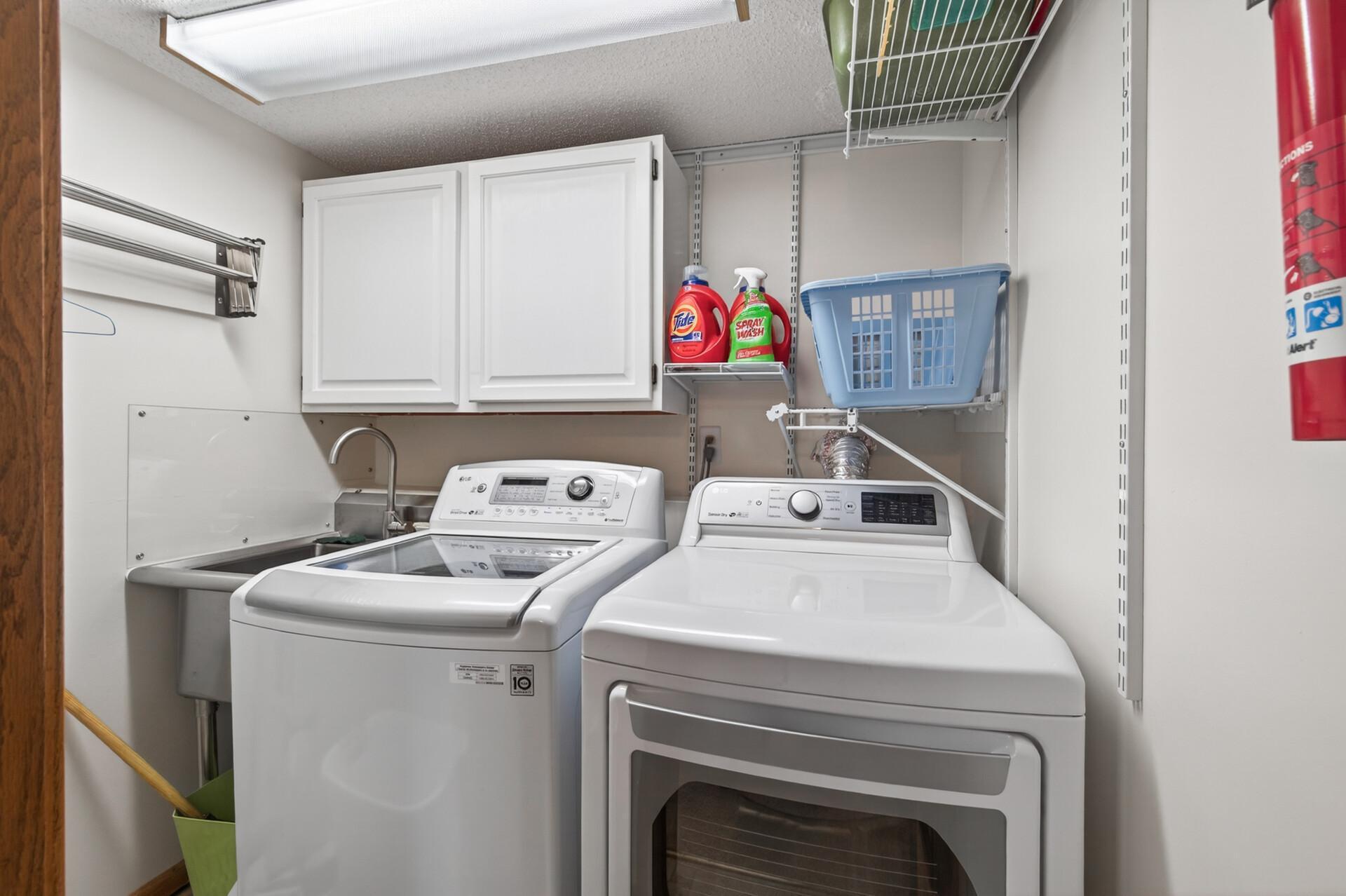 4615 Deerwood Lane N