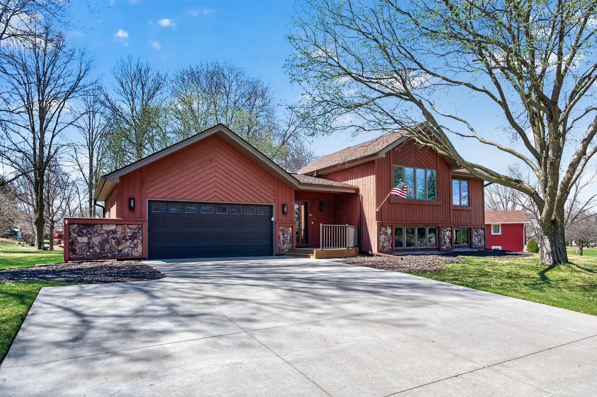 4615 Deerwood Lane N