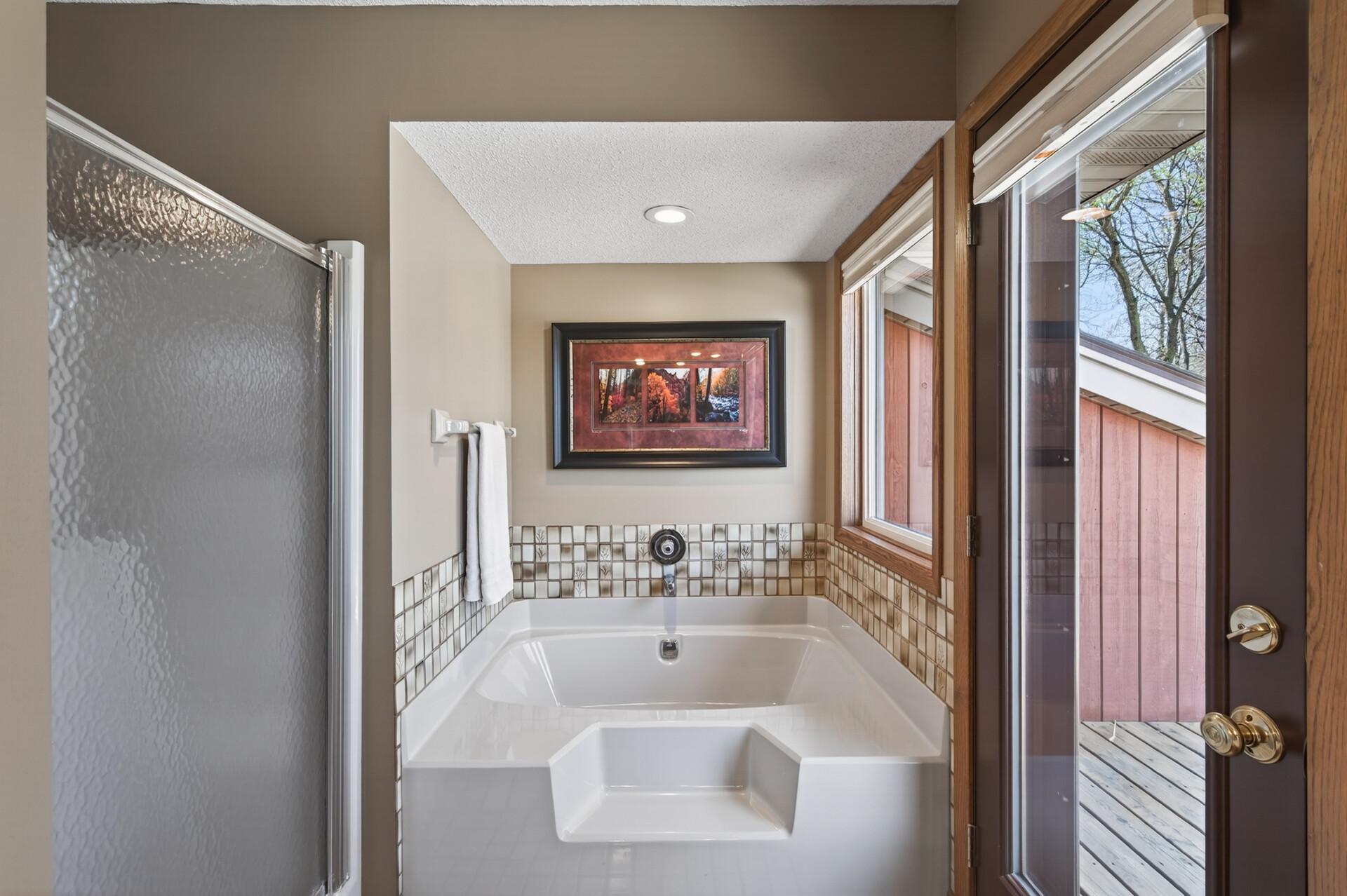 4615 Deerwood Lane N