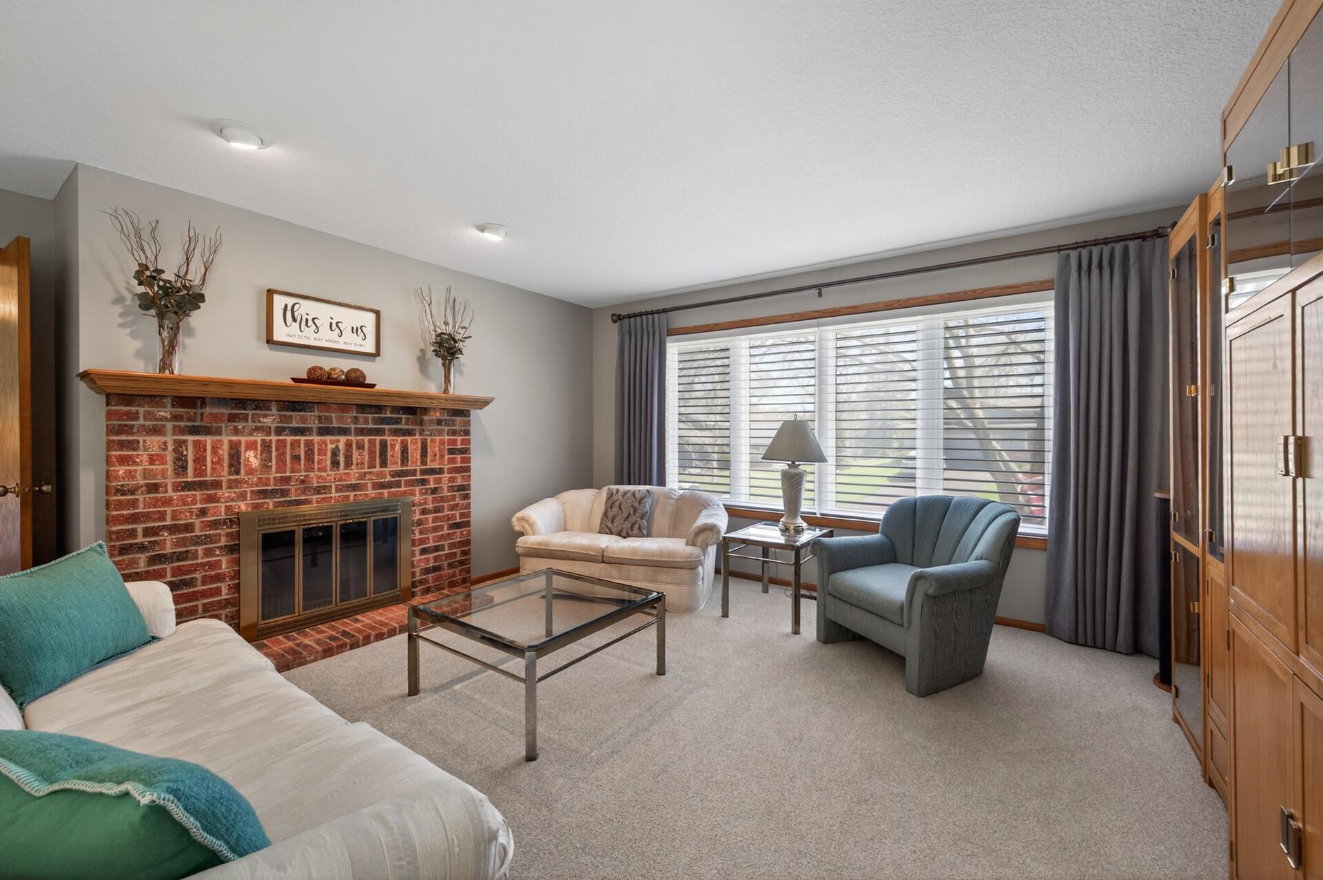 4615 Deerwood Lane N