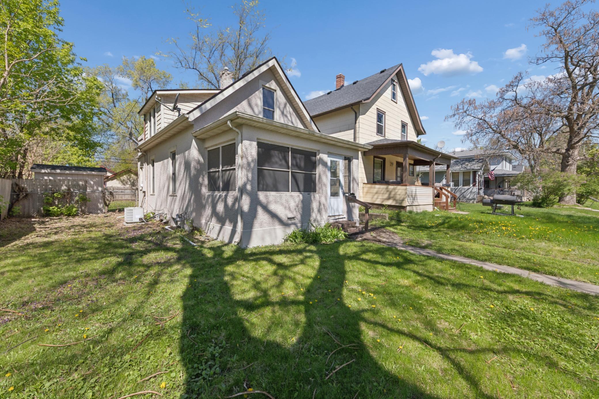 3427 N 6th Street