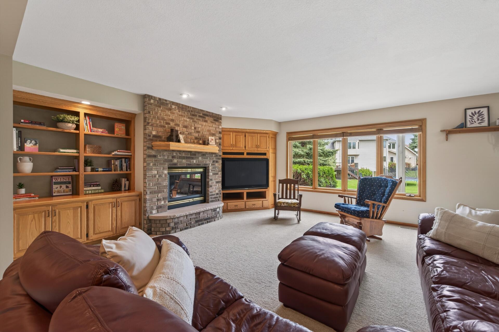 5555 Trenton Lane N