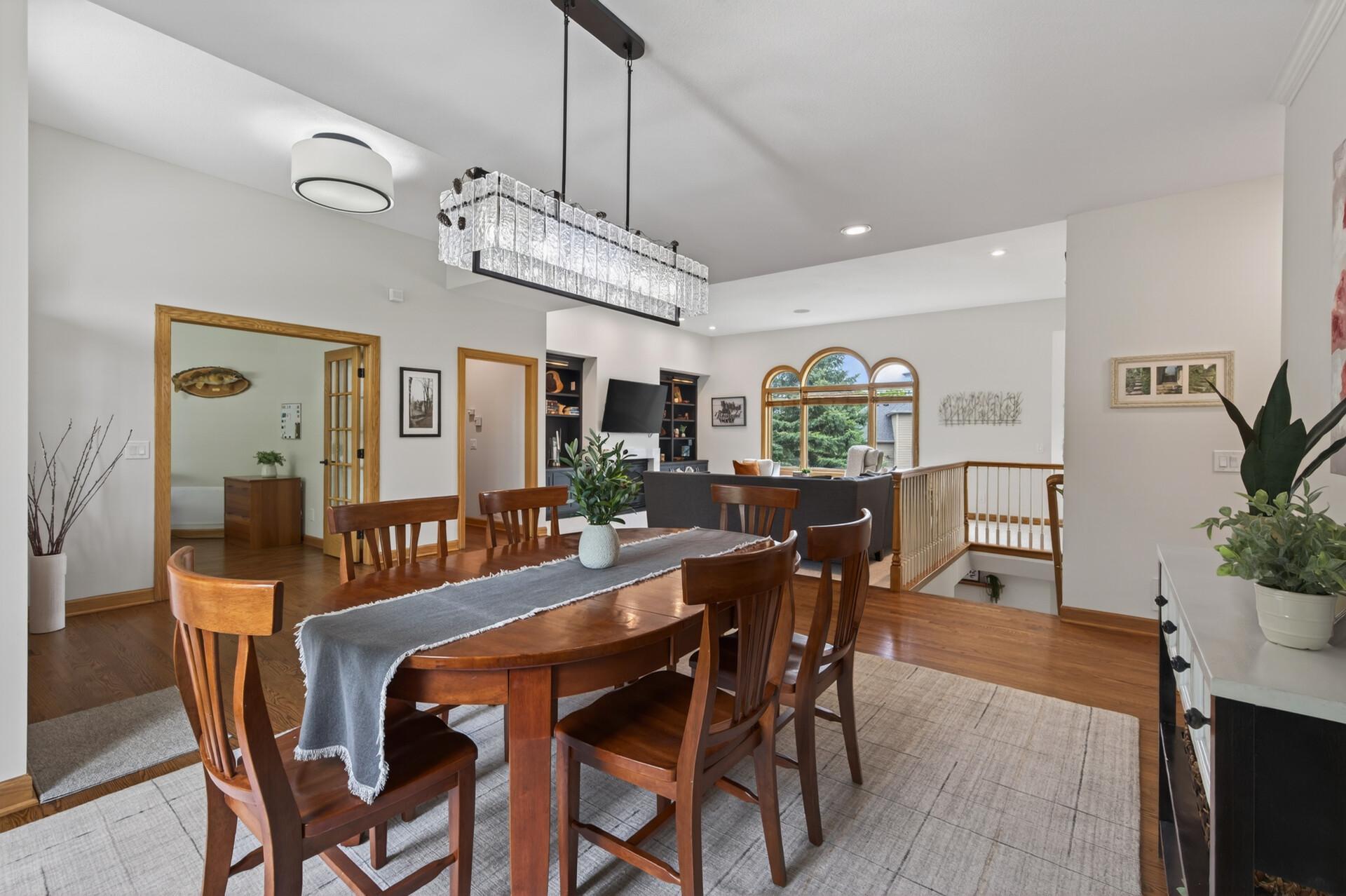 5555 Trenton Lane N