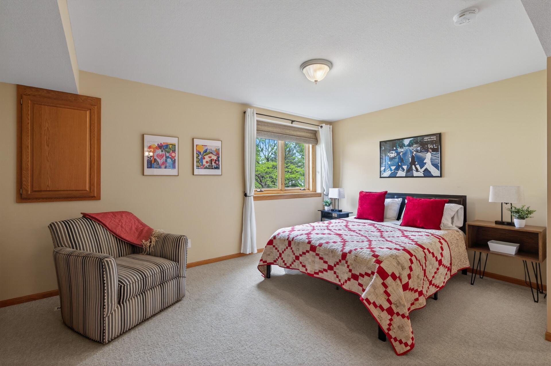 5555 Trenton Lane N